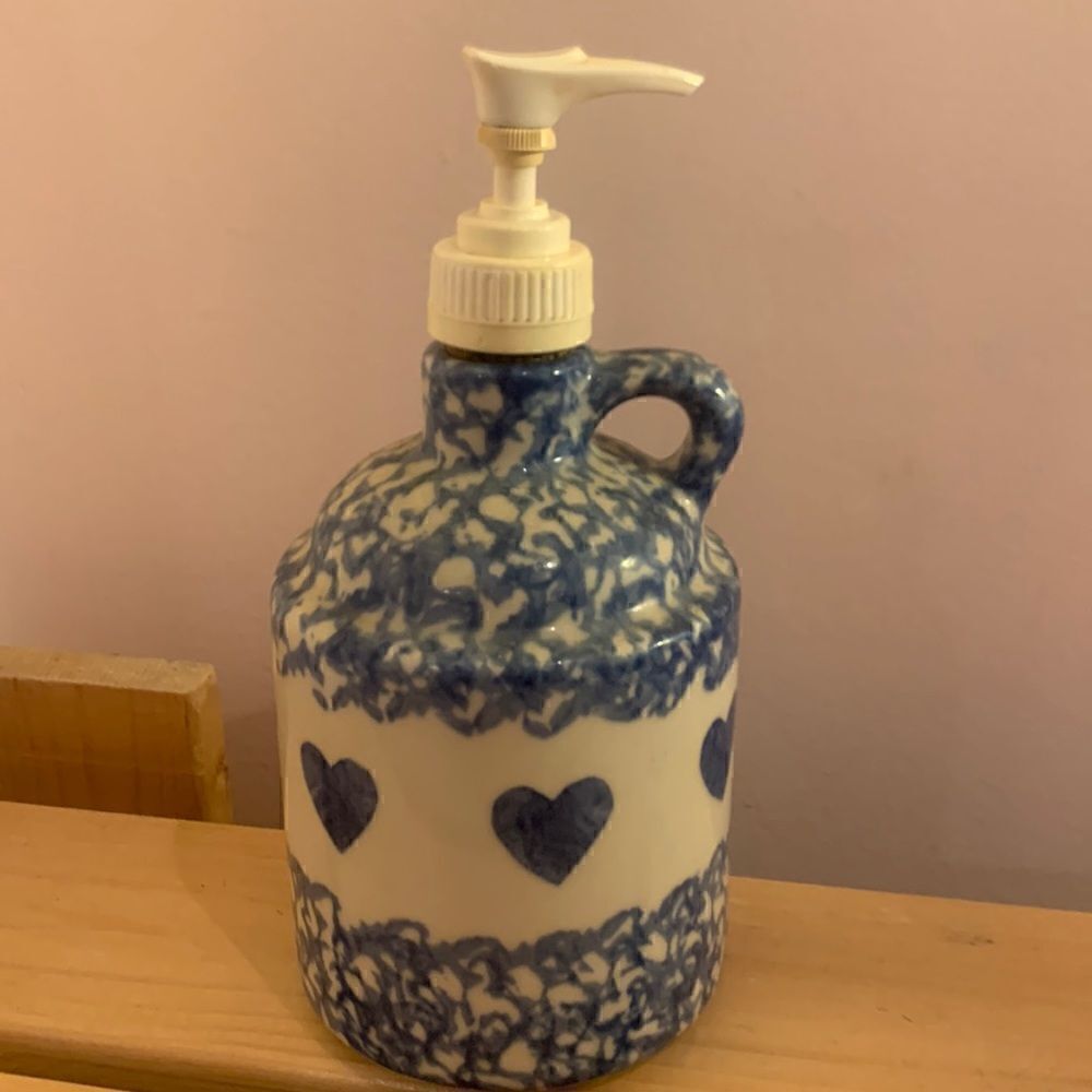 Gerald Henn blue heart Spongeware stoneware pottery soap-dispenser